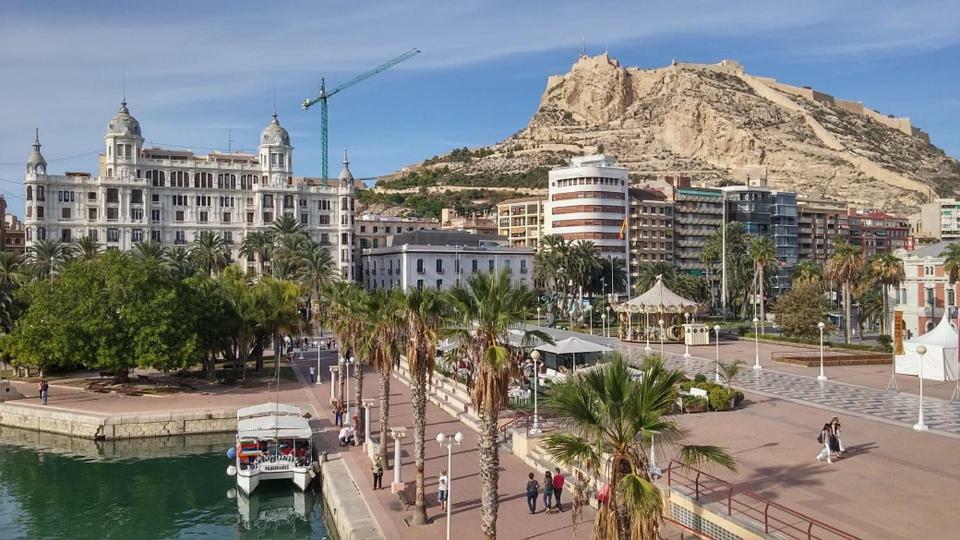 Апартаменти Vistas Al Mar. Gran Salon. Playa A 1 Minuto. Wifi Аліканте Екстер'єр фото